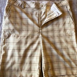 Under Armour Plaid Golf Shorts 36